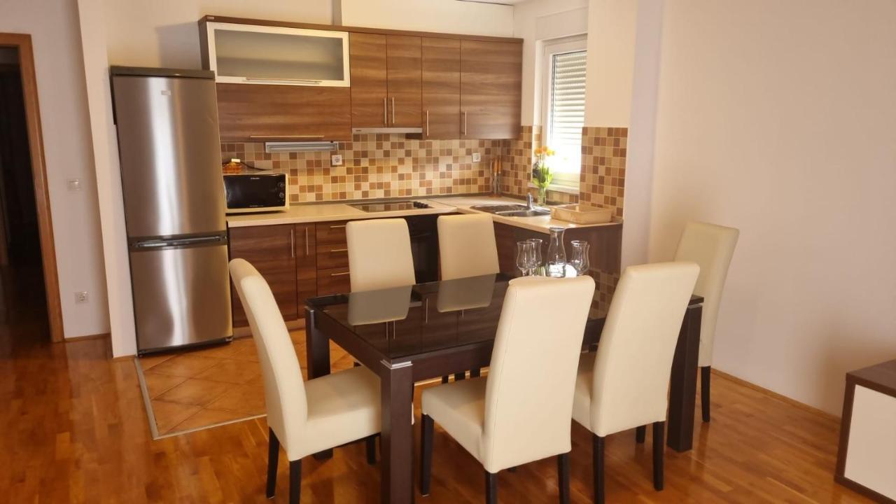 Apartment Nina Makarska Exterior foto